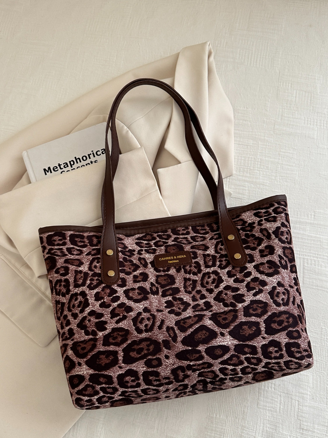 Bolsa de poliéster con estampado de leopardo