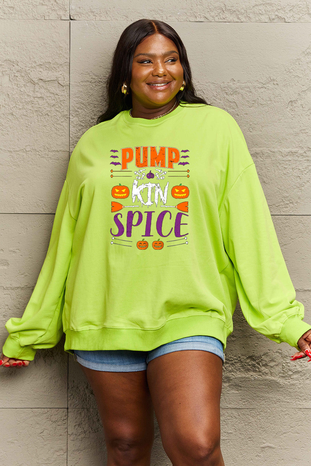 Sudadera con gráfico de calabaza y especias de Simply Love